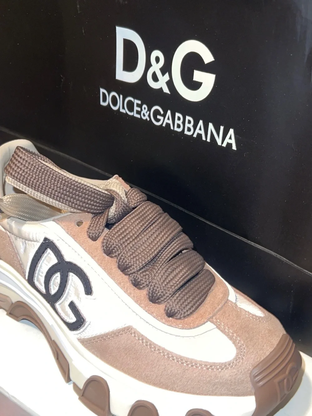 Dolce & Gabbana women Country Road leather-logo sneakers